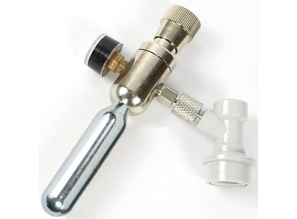 Mini regulator for 16g CO2-patron 0-40 psi. Med trykkmåler
